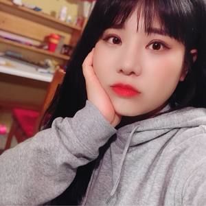 Meet your Posher, Hyein